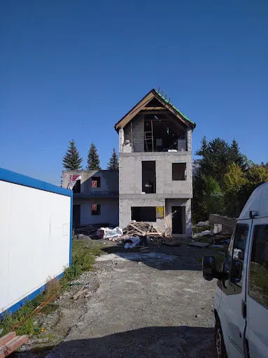 Complexbud Tomasz Matuszewski budowa obiektów i usługi budowlane. OFF-GRID turbiny neuronowe agregaty prądotwórcze